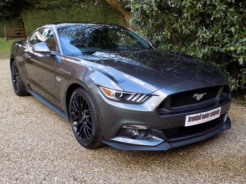 FORD MUSTANG